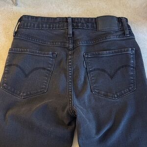 Levi's Women's Size 26 Black High Rise Skinny  Jeans